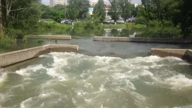 В Усть-Каменогорске вода из Иртыша затопила город