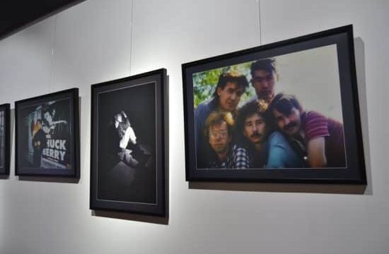 Фотовыставка, посвященная Батырхану Шукенову, открылась в Алматы
