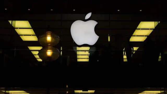 Apple представила три новые версии своих смартфонов