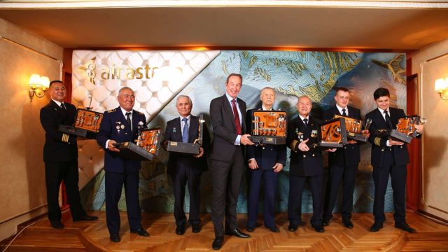 Пилоты-выпускники программы ab-initio стали командирами воздушного судна «Эйр Астаны»