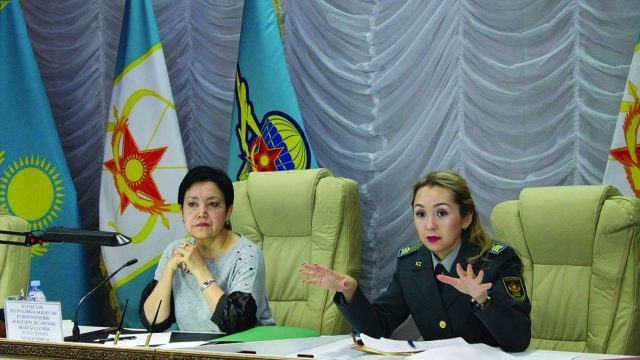 Работу женских советов в Вооруженных Силах обсудили в ходе совещания