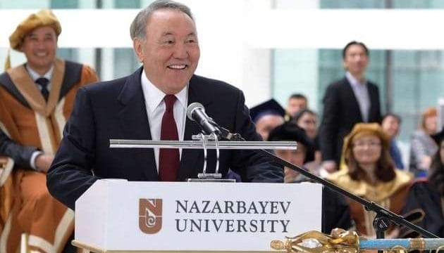 Гульшара Абдыкаликова вручила журналистам премии Президента РК