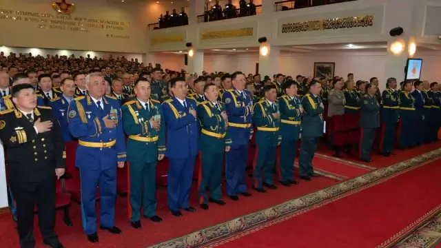 В Министерстве обороны РК состоялось торжественное собрание в честь 25-летия образования Вооруженных Сил Казахстана
