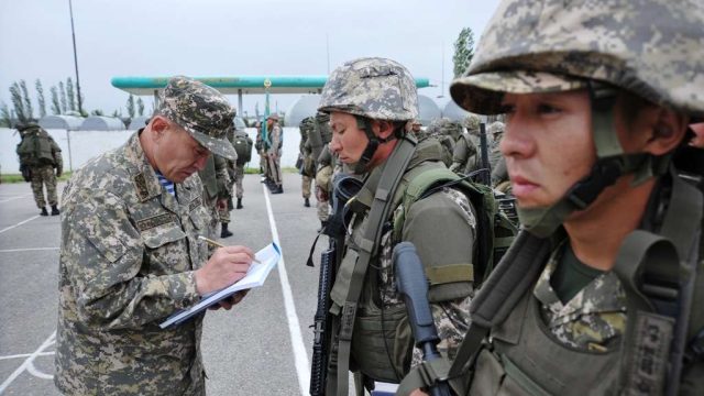 В минобороны опровергли слухи об отправке казахстанских военных в Украину