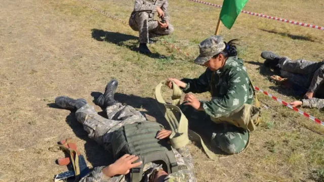 В Вооруженных Силах РК проводится отборочный этап среди военнослужащих для участия в конкурсе «Военно-медицинская эстафета»