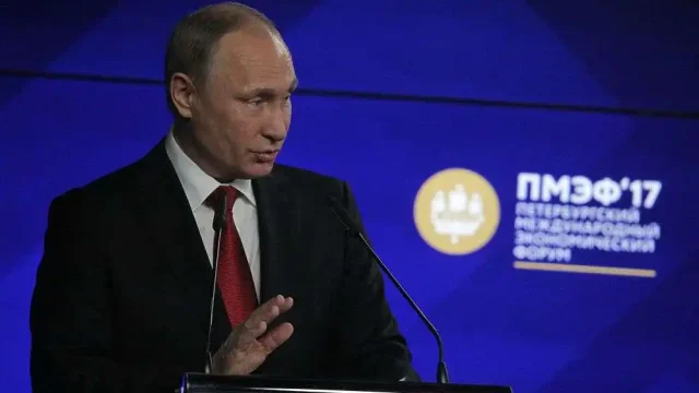 Россия привезла глыбу льда из Арктики на ЭКСПО