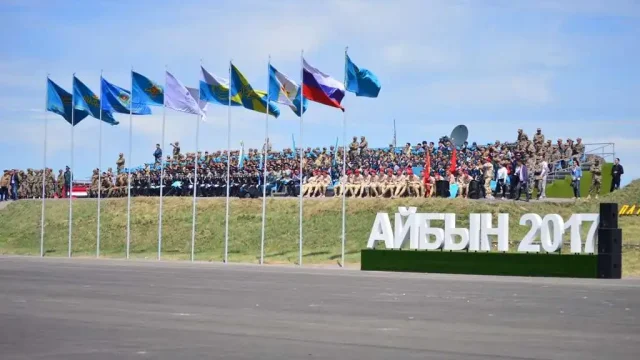 В Казахстане стартовал международный военно-патриотический сбор молодежи «Айбын»