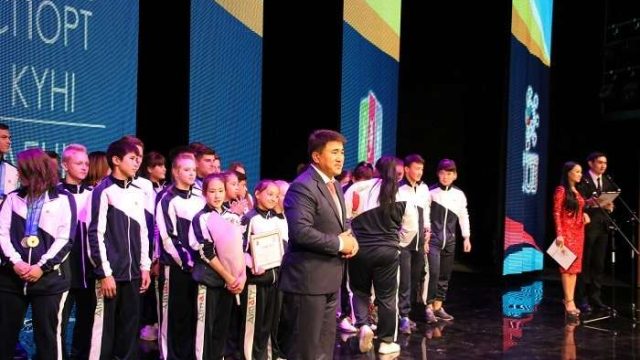 Широко отметили День спорта в Алматы
