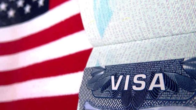США перестанут выдавать визы россиянам