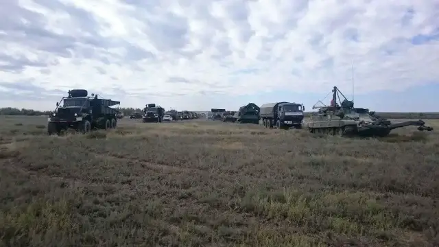 В Вооруженных Силах Казахстана проходят полковые тактико-специальные учения
