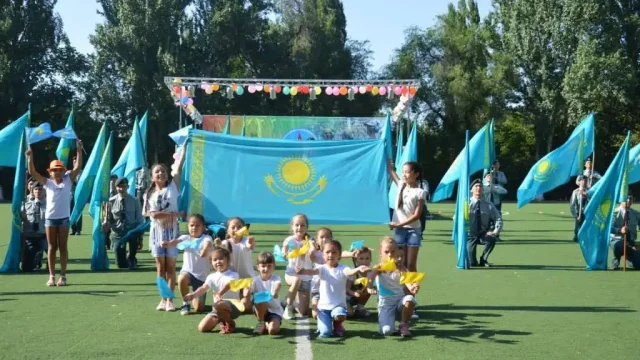 В Алматы состоялось торжественное закрытие военно-патриотического лагеря «Жас Сарбаз»