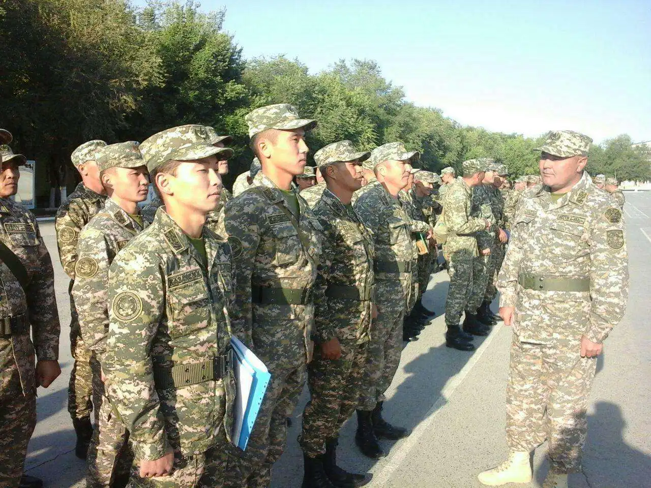 В Вооруженных Силах Казахстана начался перевод вооружения и военной техники на зимний период эксплуатации