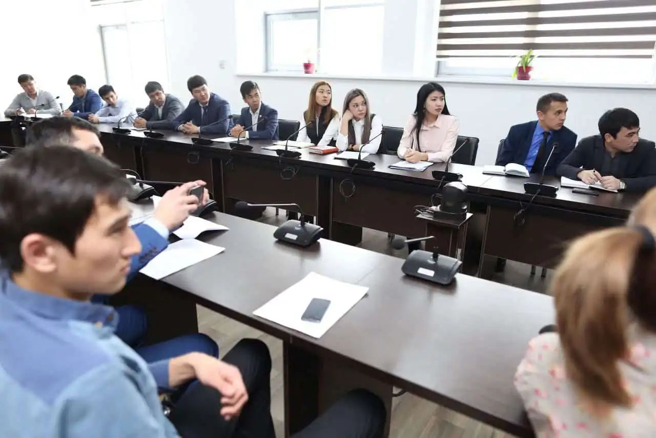 Молодёжь Алматинской области поддержала переход на латинскую графику