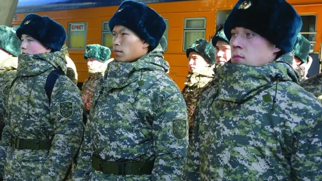 В воинские части ВС РК продолжается призыв граждан на срочную службу
