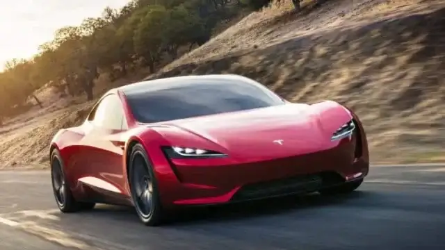 Tesla показала самый быстрый автомобиль в мире