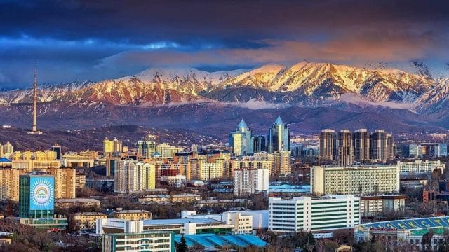 Ерболат Досаев поделился планами по улучшению экологии Алматы