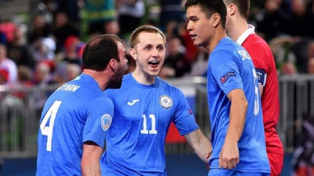 Сборная Казахстана по футзалу вышла в полуфинал Евро-2018