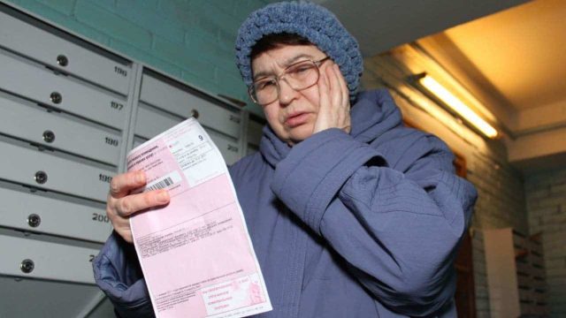Какие услуги казахстанцам обходятся дороже всего