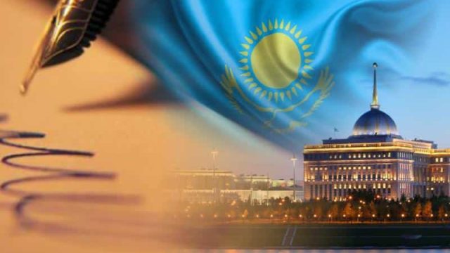 Нурсултан Назарбаев внес изменения в Указ о переводе казахского языка на латинскую графику