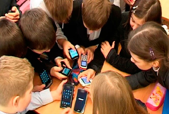 Запрет смартфона в школах