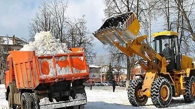 В Астане из за снегопада за сутки вывезли 30 тысяч кубометров снега