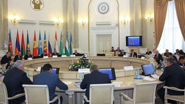 Президенты СНГ могут рассмотреть проект конвенции по космосу в Душанбе