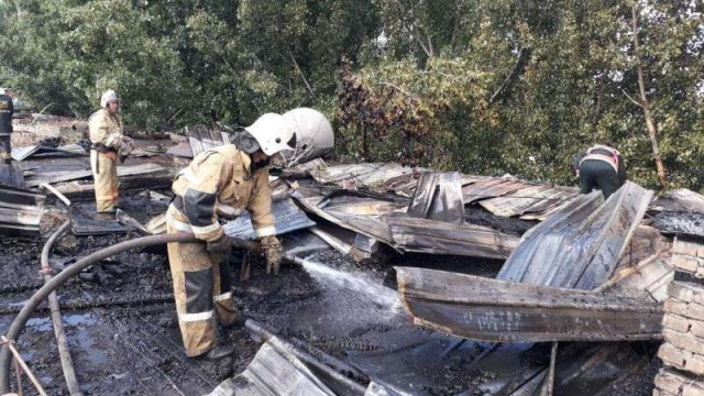 Пожар в пятиэтажном доме в Алматы ликвидирован