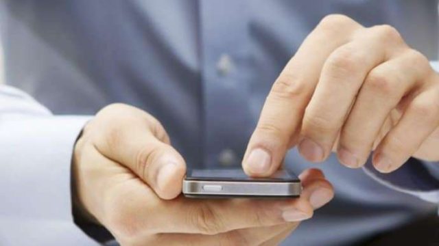С 1 января казахстанцы начнут получать уведомления о штрафах за нарушения ПДД через SMS