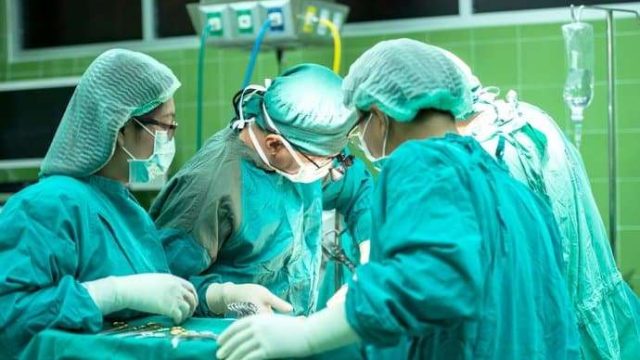 В Алматы врачи спасли ребёнка, проглотившего 31 магнит