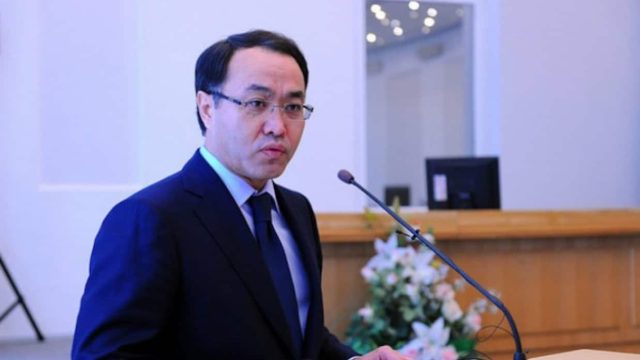 Кайрат Кожамжаров приступил к обязанностям сенатора