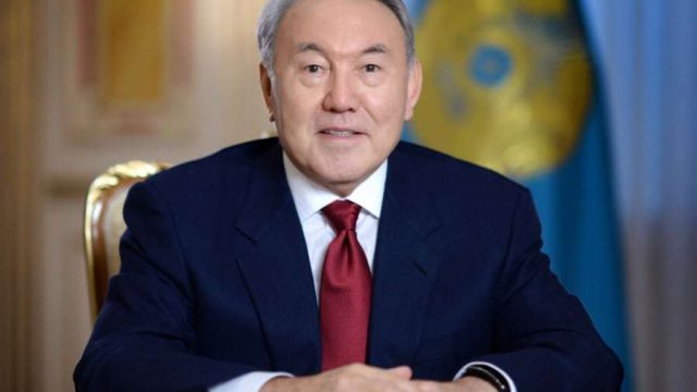 Нурсултан Назарбаев поздравил казахстанцев с 1 мая