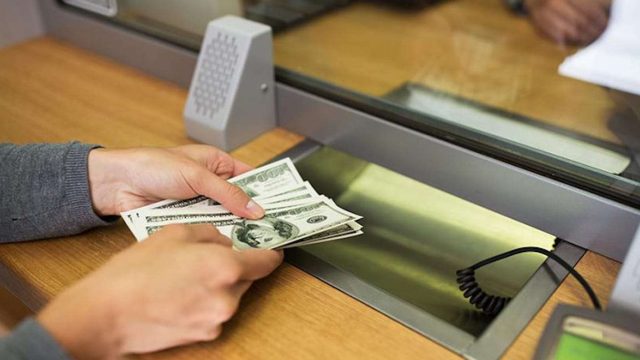 В Казахстане утвердили порог покупки валюты с подтверждением целей