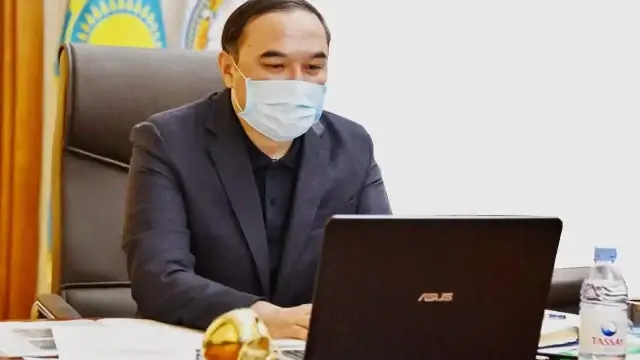 Как врачам и медработникам выплачивают надбавки?