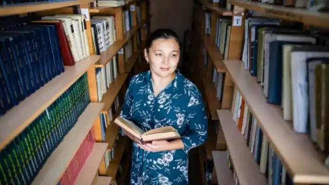 «Мы стараемся для всех одинаково» — столичный учитель о культе знаний