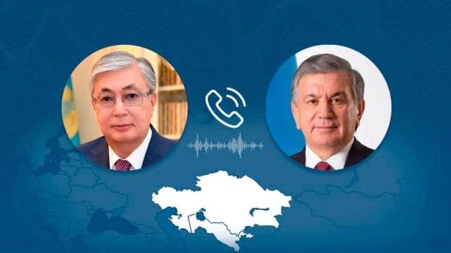 Токаев поблагодарил Мирзиёева за помощь в связи с паводками