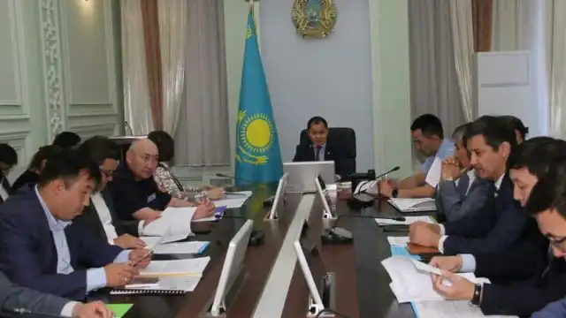 Акимат ЗКО провел заседание по защите прав детей