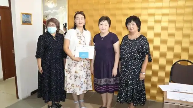 В Талдыкоргане 26 женщин получили сертификаты на обучение по специальности «швея»