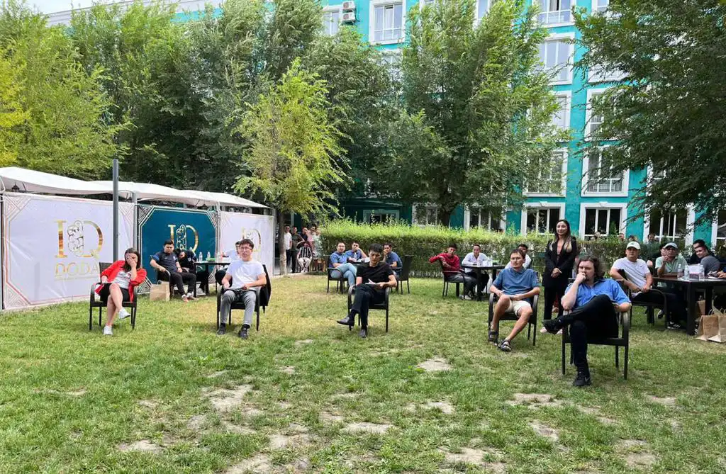 В рамках дня Конституции в Конаеве прошла республиканская игра «IQ ДОДА» 8 Конаев