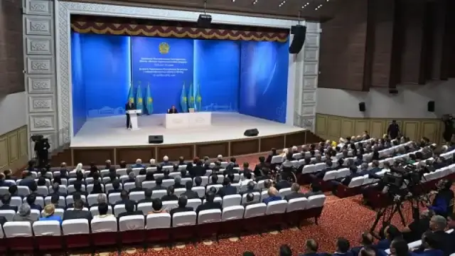 Президент наградил группу жителей Жетысуской области