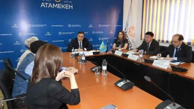 Руководитель Антикора Атырау Ерлан Досанов провел прием граждан