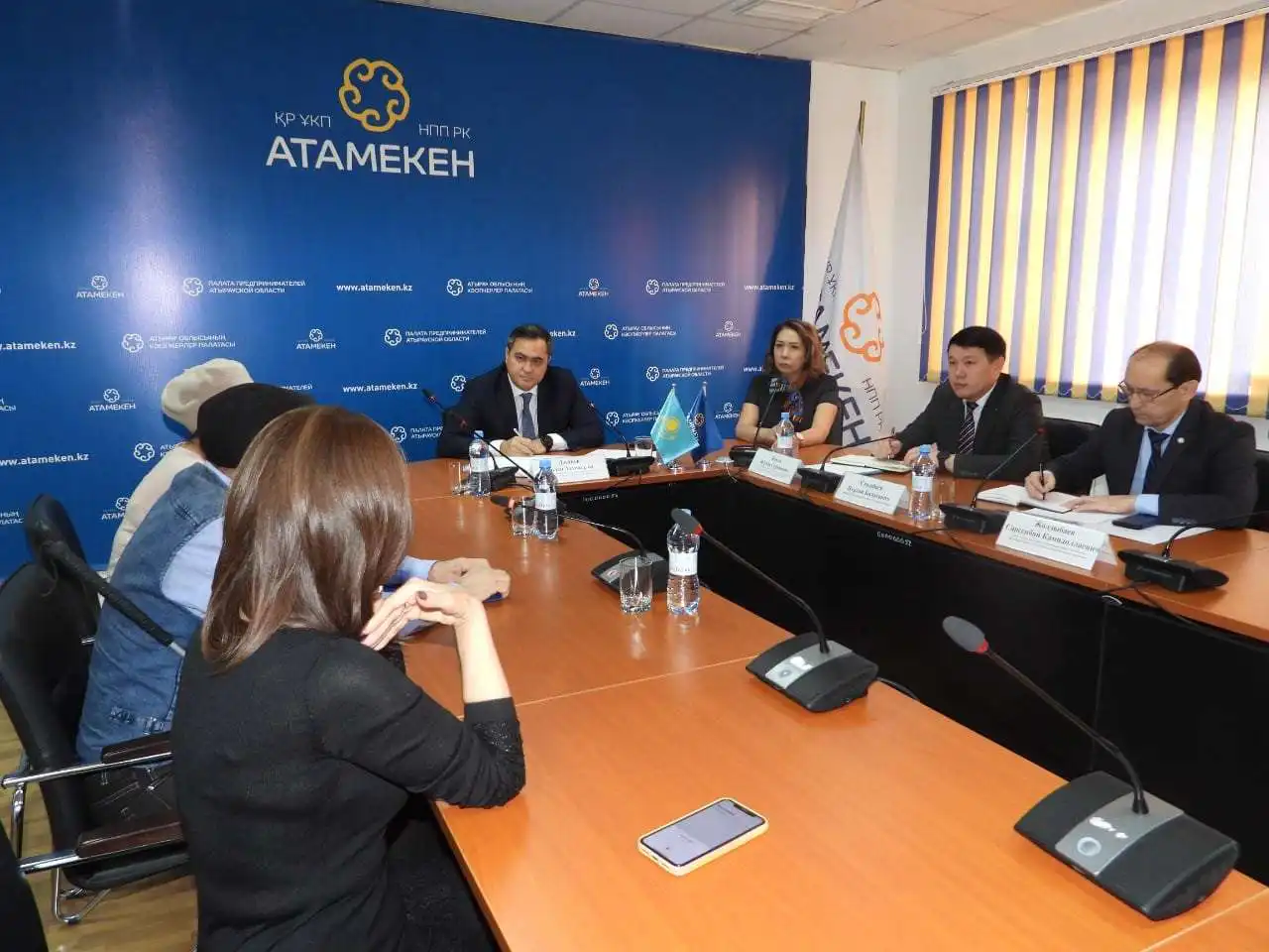 Руководитель Антикора Атырау Ерлан Досанов провел прием граждан