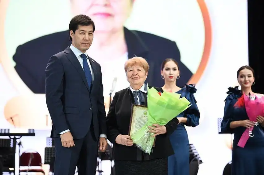ЗКУ имени Махамбета Отемисова широко отметил 90-летний юбилей