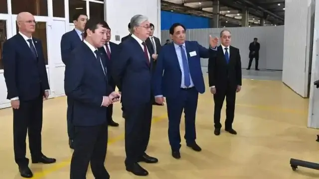 Касым-Жомарт Токаев посетил машиностроительный завод