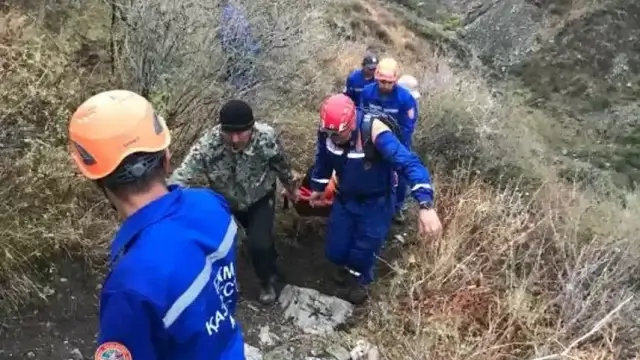 Туристка сломала ногу в ущелье Арасан-Корасан