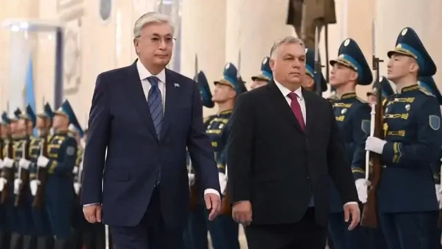 Касым-Жомарт Токаев встретил Виктора Орбана в Акорде