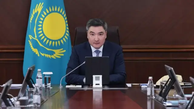Премьер-министр призвал казахстанцев покупать отечественные автомобили