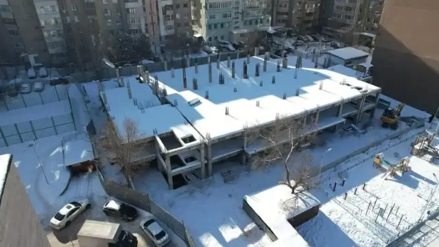 Многоярусную парковку сносят в Алматы