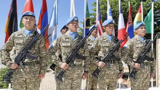 Казахстанские миротворцы на Голанских высотах награждены медалями ООН
