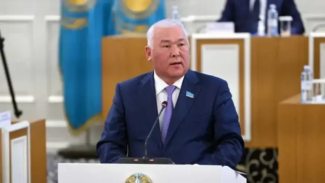 В Казахстане депутаты бьют тревогу из-за исчезновения привычных лекарств из аптек