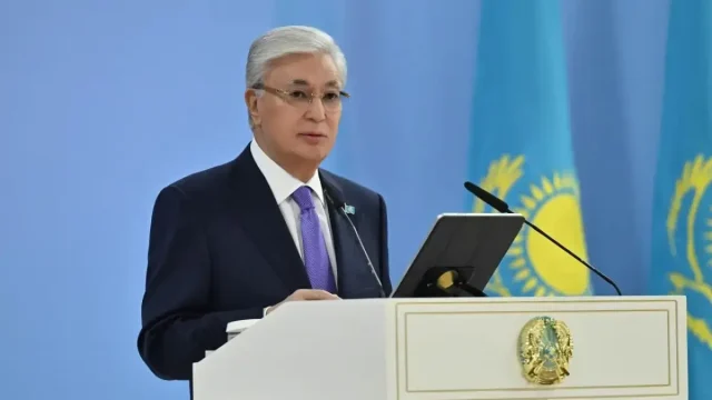 Новый курс через науку и Конституцию: о чём говорил Токаев в Алматы
